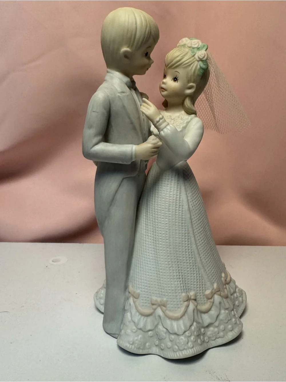 Lefton White and Mint Bride & Groom Ceramic music box